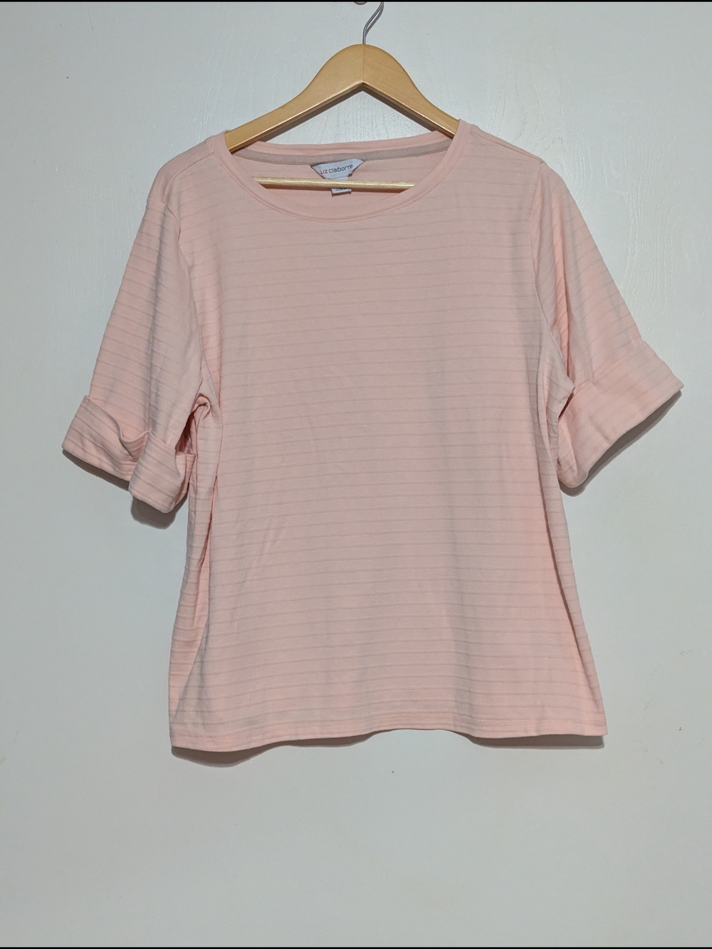 Liz Claiborne Pale Pink Short Sleeve Crewneck Tee